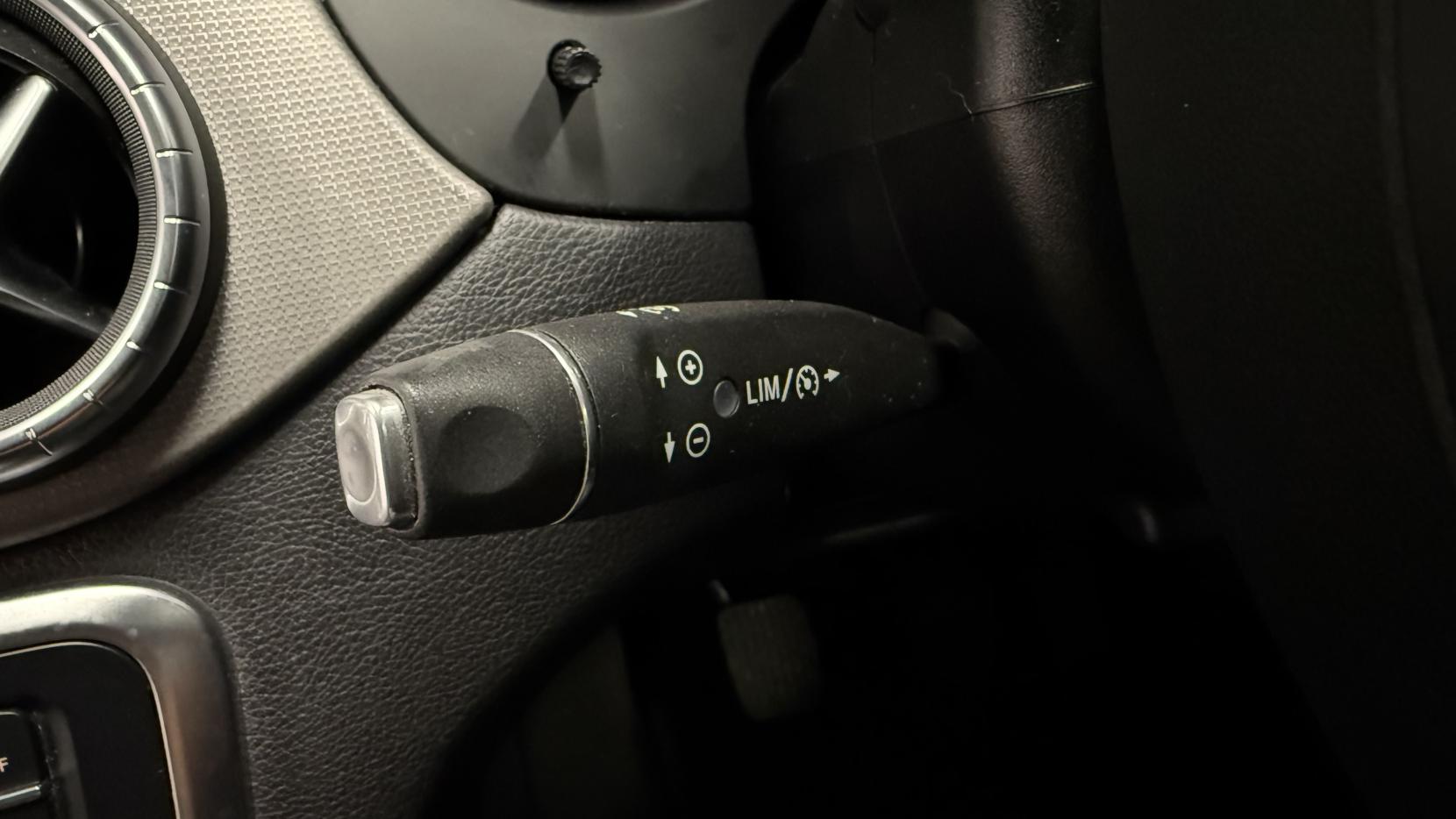 Mercedes-Benz CLA 2.1 CLA200d Sport Coupe 4dr Diesel Manual Euro 6 (s/s) (136 ps)