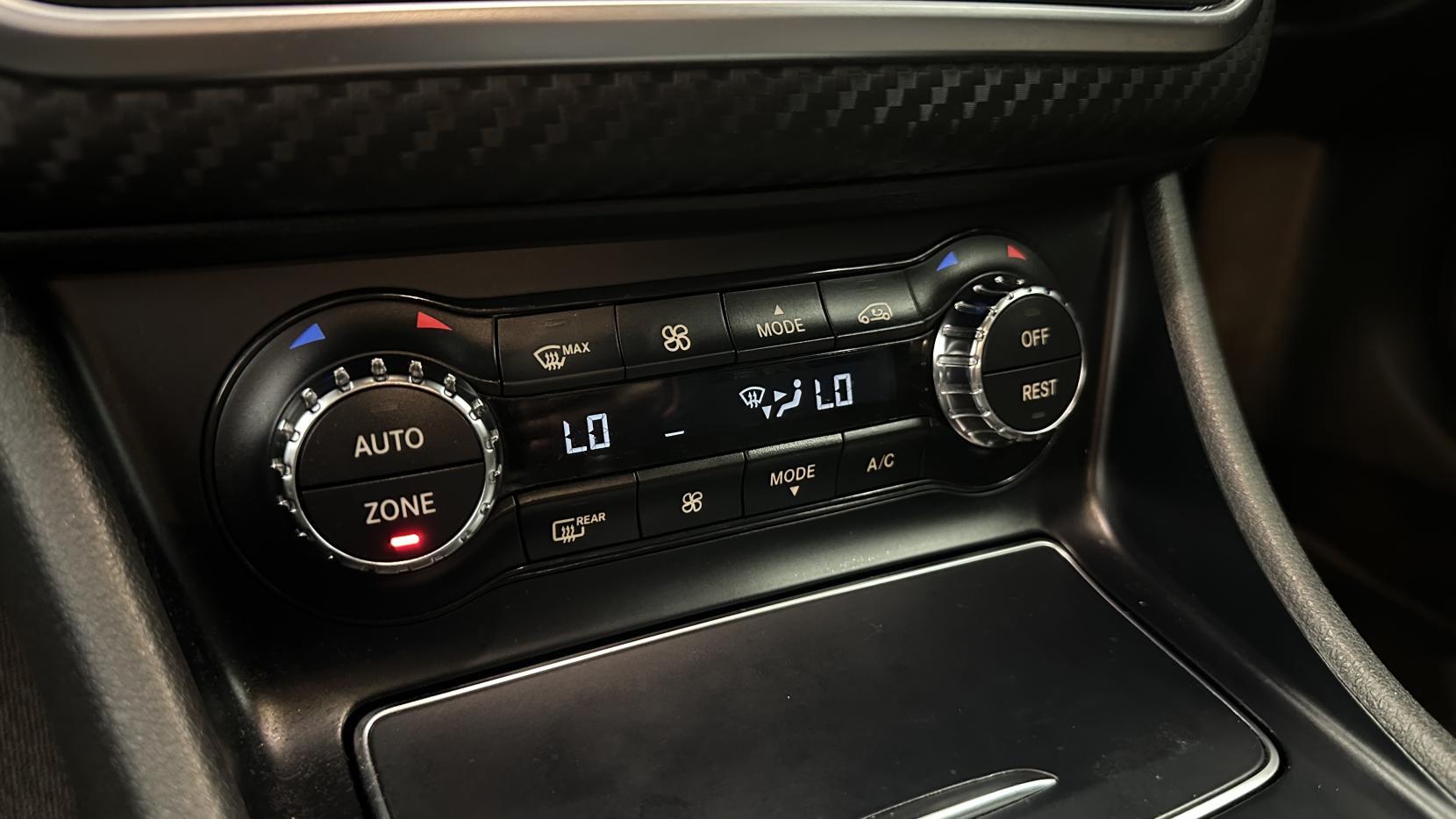 Mercedes-Benz A Class 1.5 A180d AMG Line Hatchback 5dr Diesel Manual Euro 6 (s/s) (109 ps)