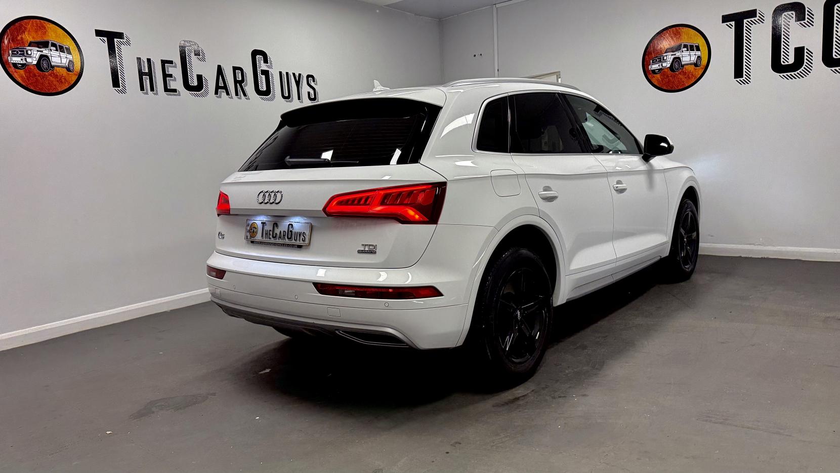 Audi Q5 2.0 TDI Sport SUV 5dr Diesel S Tronic quattro Euro 6 (s/s) (190 ps)
