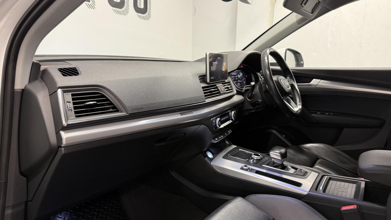 Audi Q5 2.0 TDI Sport SUV 5dr Diesel S Tronic quattro Euro 6 (s/s) (190 ps)
