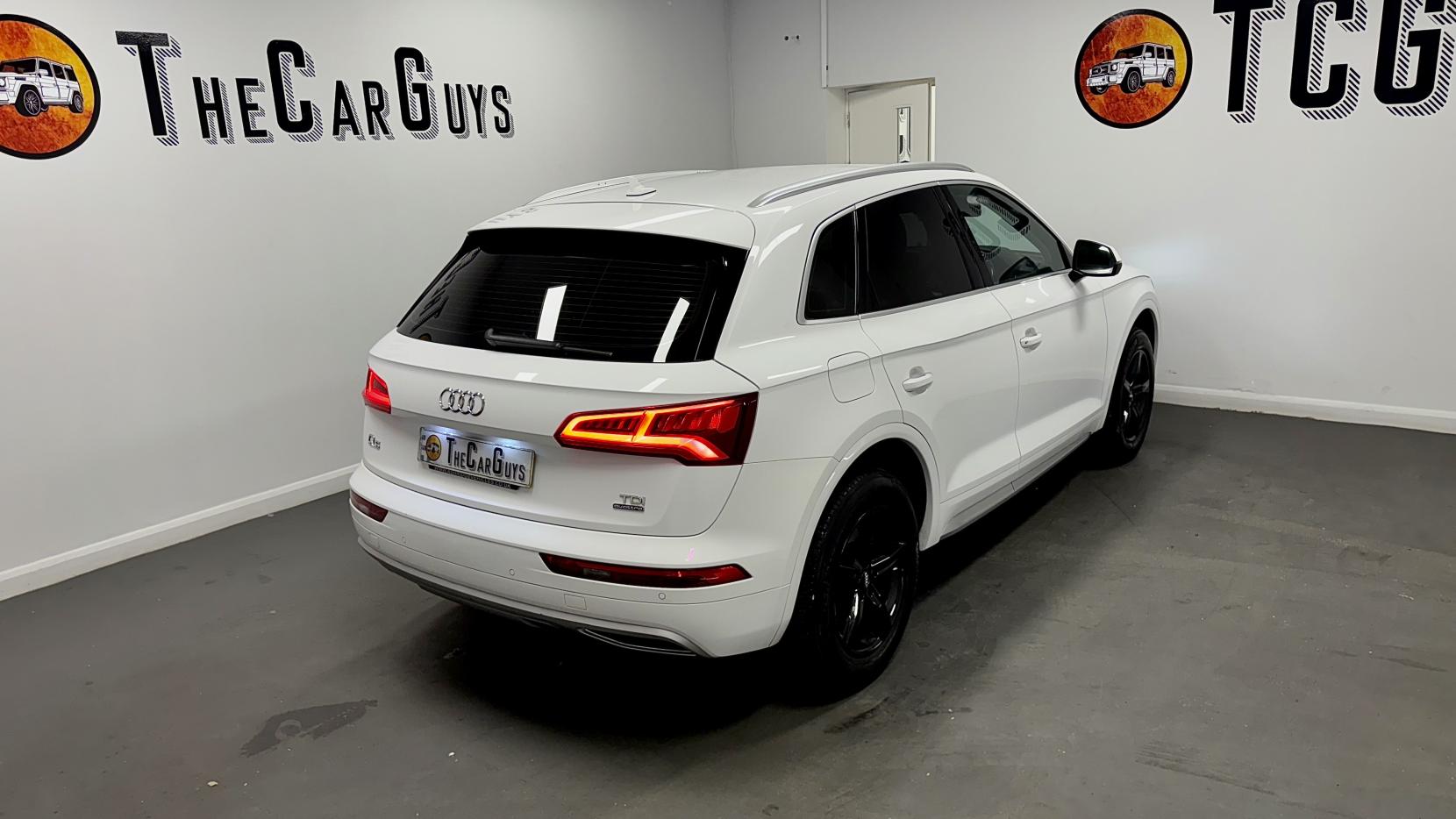 Audi Q5 2.0 TDI Sport SUV 5dr Diesel S Tronic quattro Euro 6 (s/s) (190 ps)