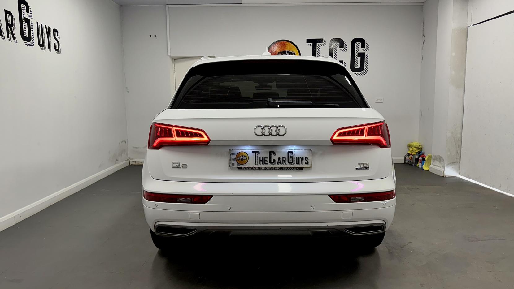 Audi Q5 2.0 TDI Sport SUV 5dr Diesel S Tronic quattro Euro 6 (s/s) (190 ps)