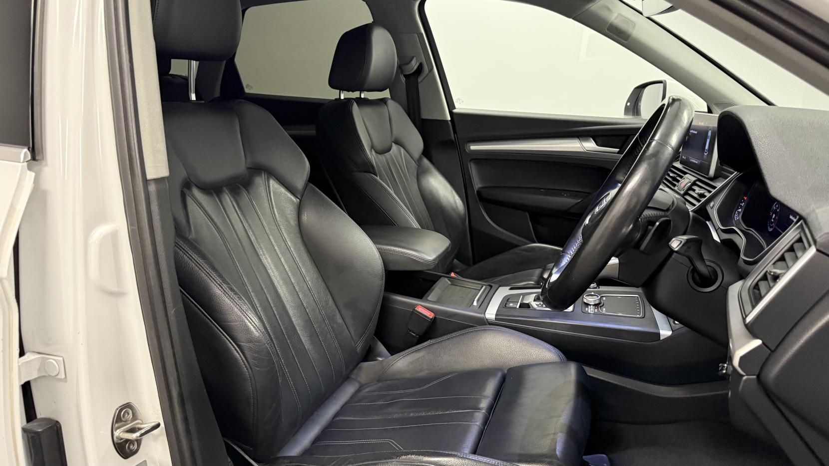 Audi Q5 2.0 TDI Sport SUV 5dr Diesel S Tronic quattro Euro 6 (s/s) (190 ps)