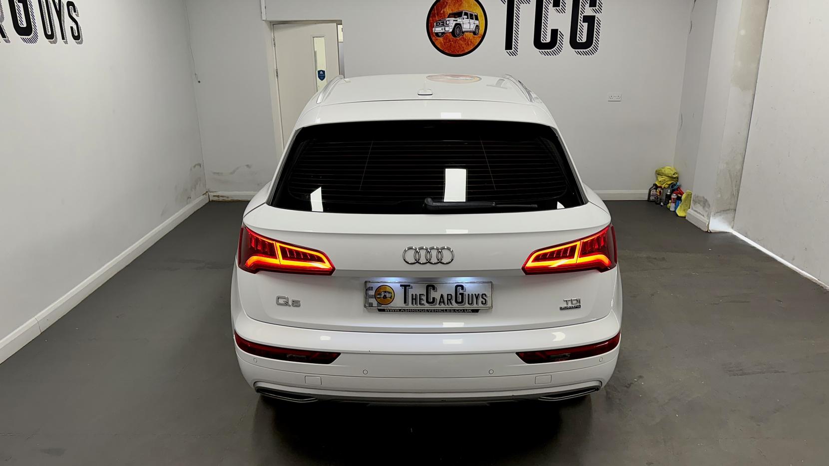 Audi Q5 2.0 TDI Sport SUV 5dr Diesel S Tronic quattro Euro 6 (s/s) (190 ps)