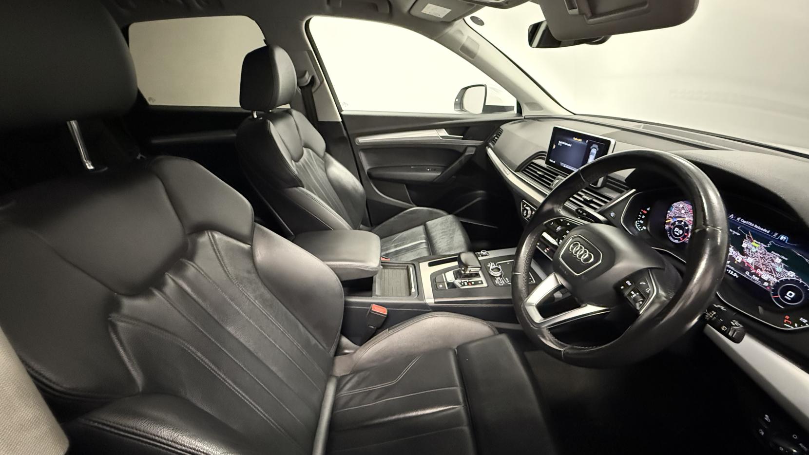 Audi Q5 2.0 TDI Sport SUV 5dr Diesel S Tronic quattro Euro 6 (s/s) (190 ps)