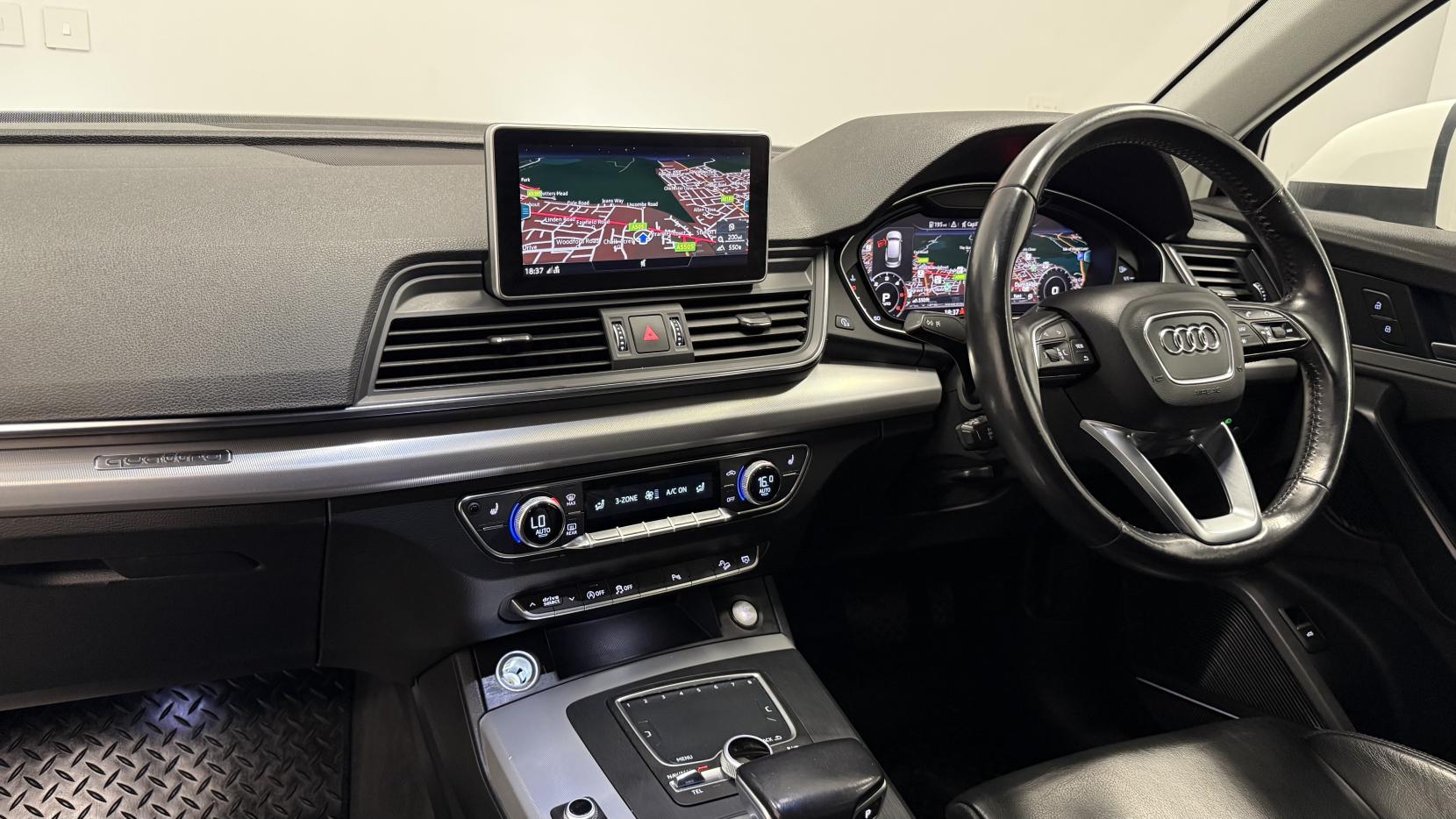 Audi Q5 2.0 TDI Sport SUV 5dr Diesel S Tronic quattro Euro 6 (s/s) (190 ps)