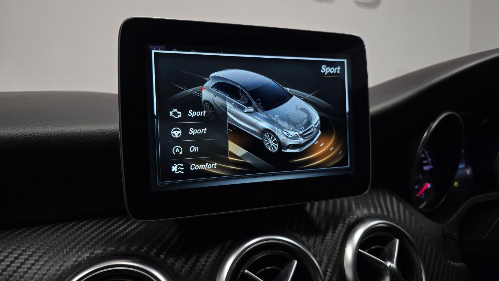 Mercedes-Benz A Class 2.1 A200d AMG Line (Executive) Hatchback 5dr Diesel Manual Euro 6 (s/s) (136 ps)