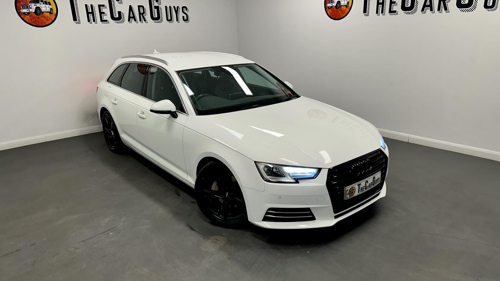 Audi A4 Avant 2.0 TDI ultra Sport Estate 5dr Diesel S Tronic Euro 6 (s/s) (190 ps)