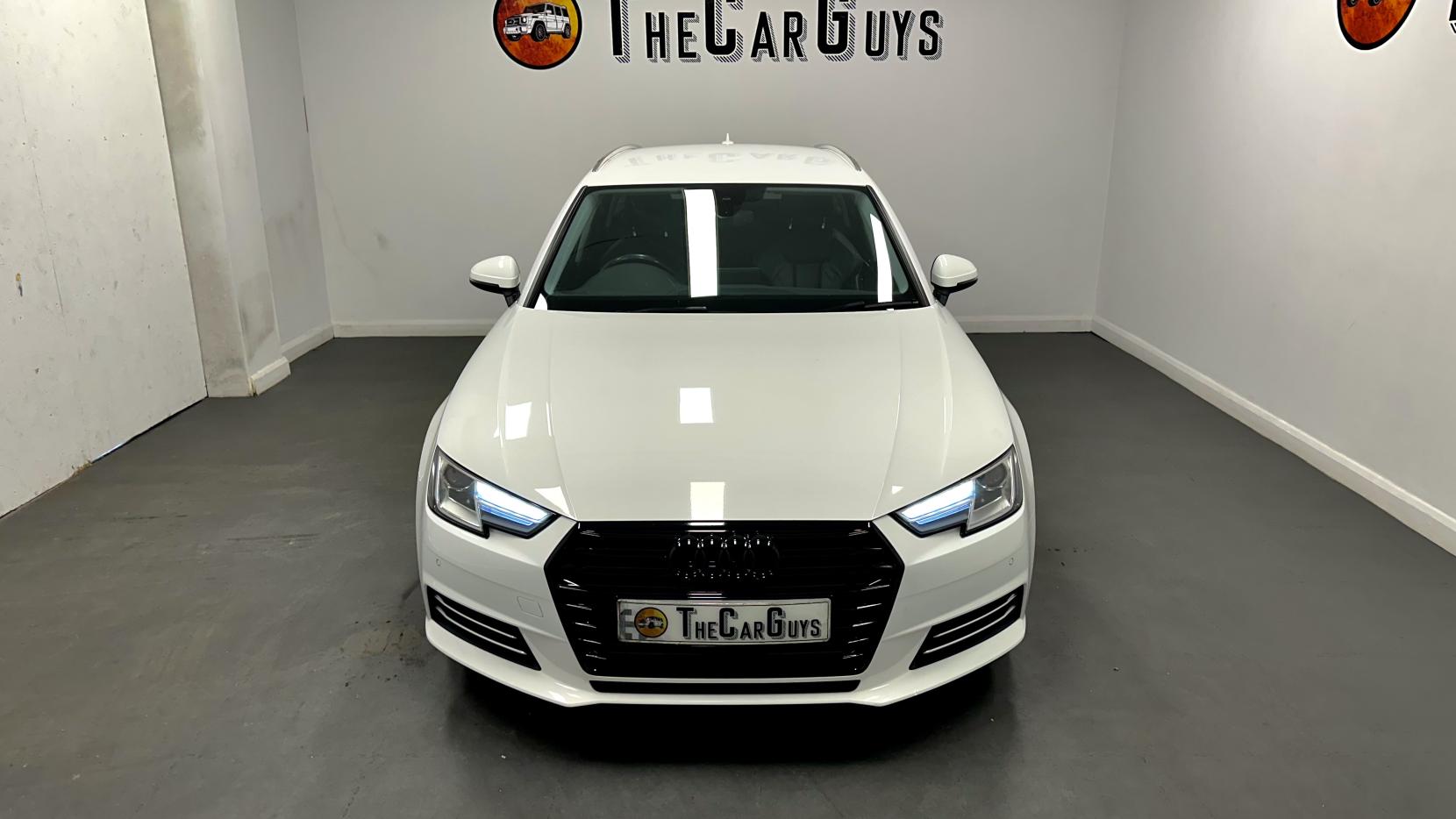 Audi A4 Avant 2.0 TDI ultra Sport Estate 5dr Diesel S Tronic Euro 6 (s/s) (190 ps)