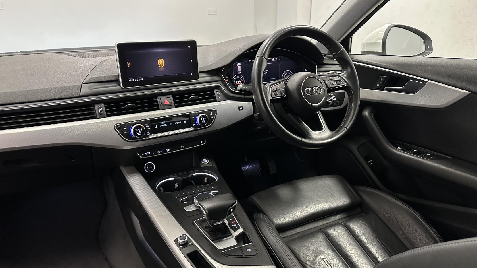 Audi A4 Avant 2.0 TDI ultra Sport Estate 5dr Diesel S Tronic Euro 6 (s/s) (190 ps)