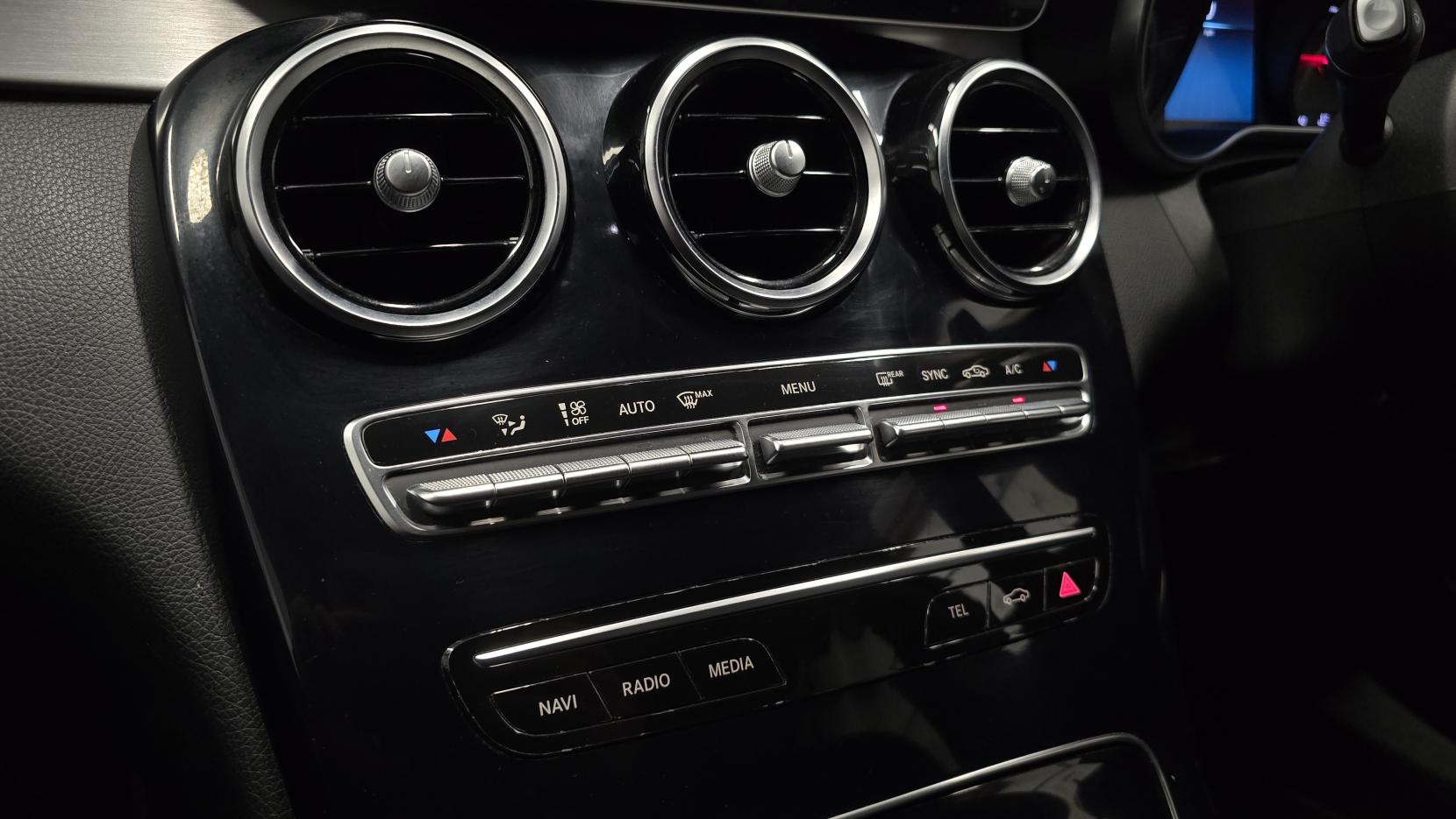 Mercedes-Benz C Class 2.0 C220d Sport Saloon 4dr Diesel G-Tronic+ Euro 6 (s/s) (194 ps)