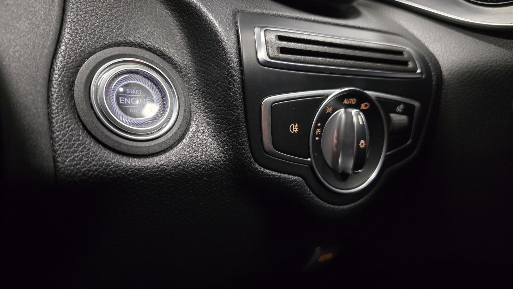 Mercedes-Benz C Class 2.0 C220d Sport Saloon 4dr Diesel G-Tronic+ Euro 6 (s/s) (194 ps)