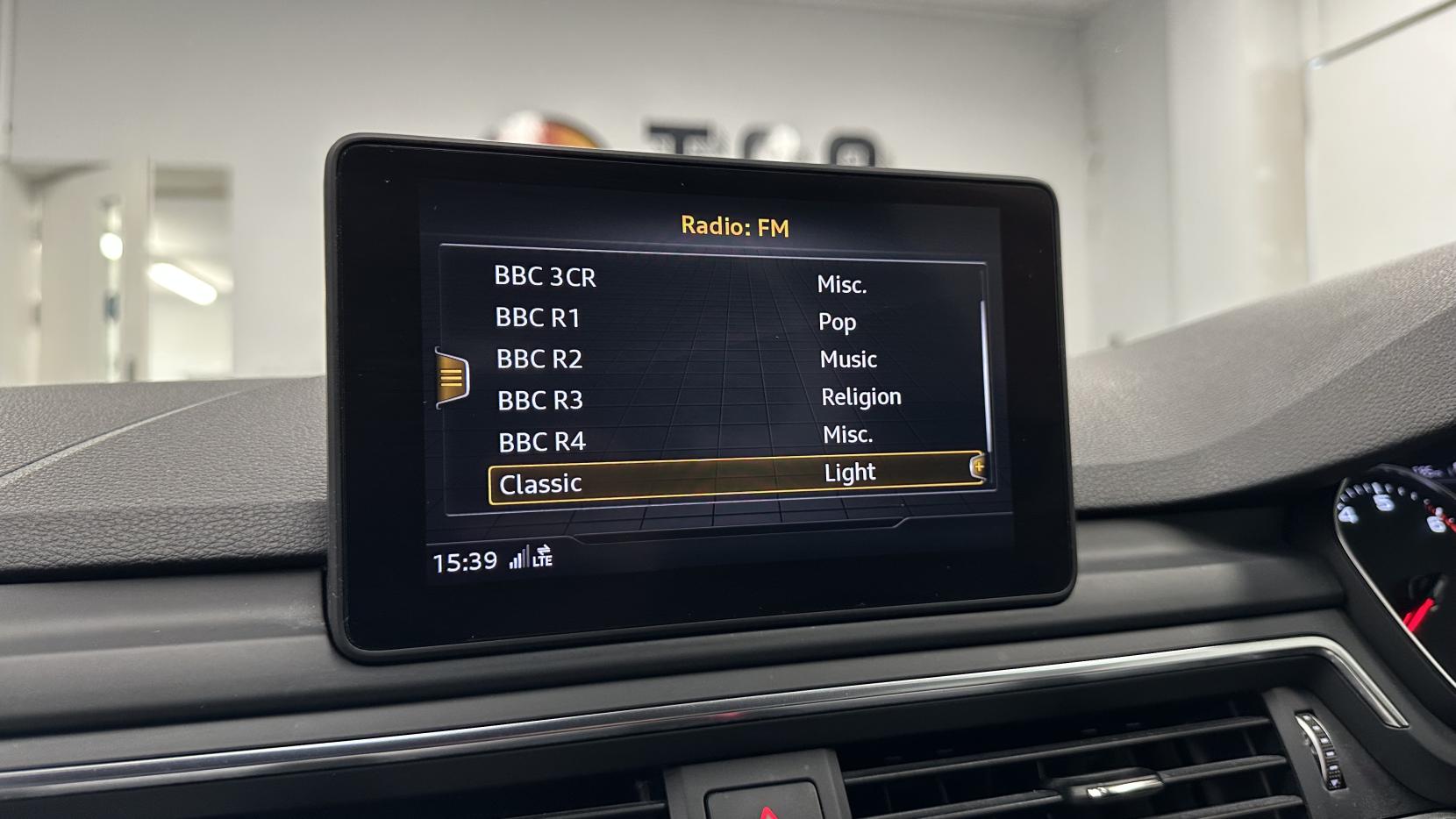 Audi A4 1.4 TFSI S line Saloon 4dr Petrol S Tronic Euro 6 (s/s) (150 ps)