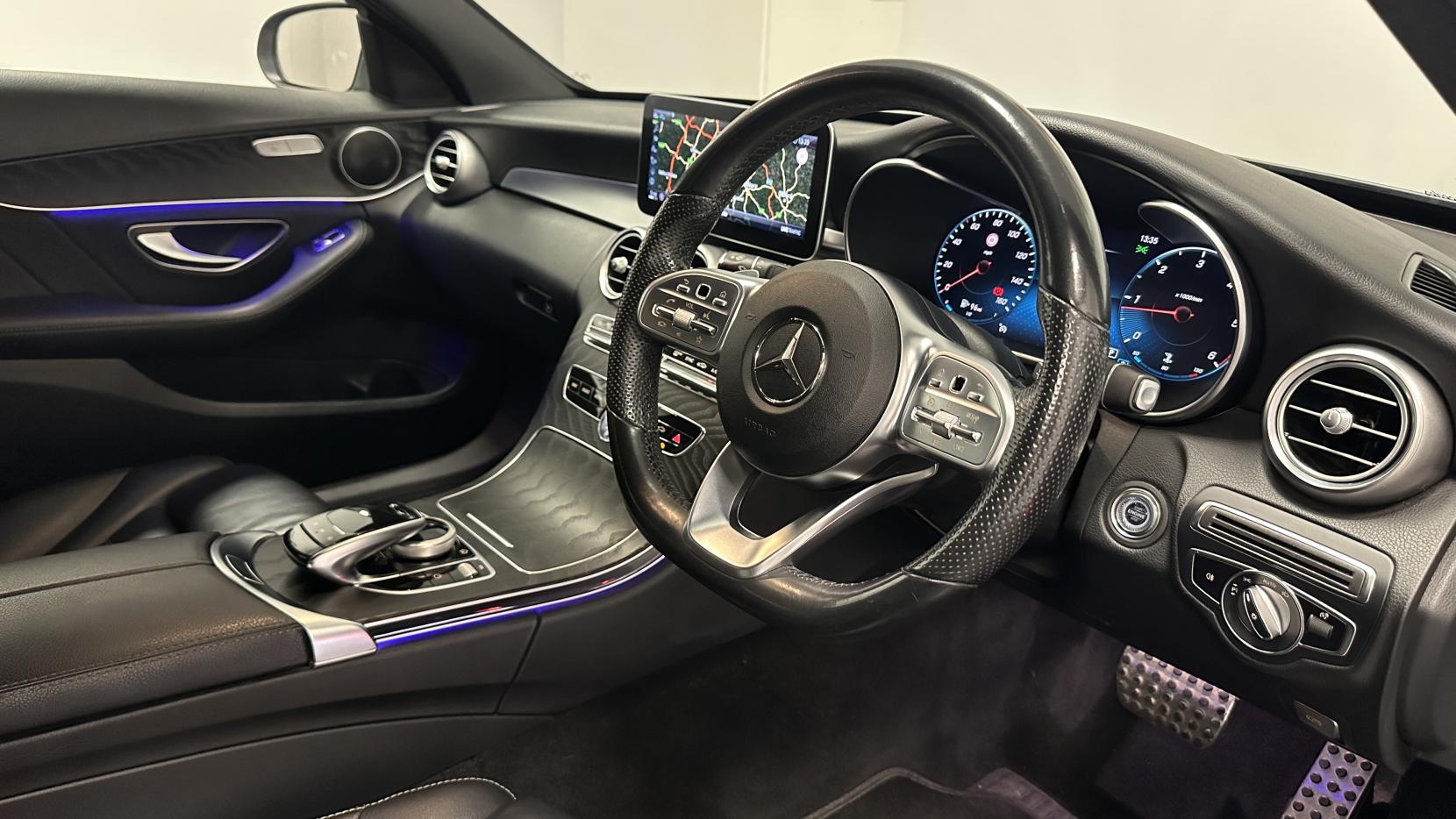 Mercedes-Benz C Class 2.0 C300d AMG Line Edition (Premium) Saloon 4dr Diesel G-Tronic+ Euro 6 (s/s) (245 ps)