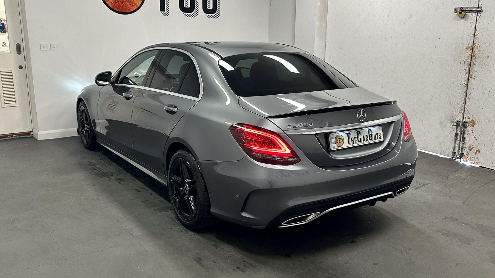 Mercedes-Benz C Class 2.0 C300d AMG Line Edition (Premium) Saloon 4dr Diesel G-Tronic+ Euro 6 (s/s) (245 ps)