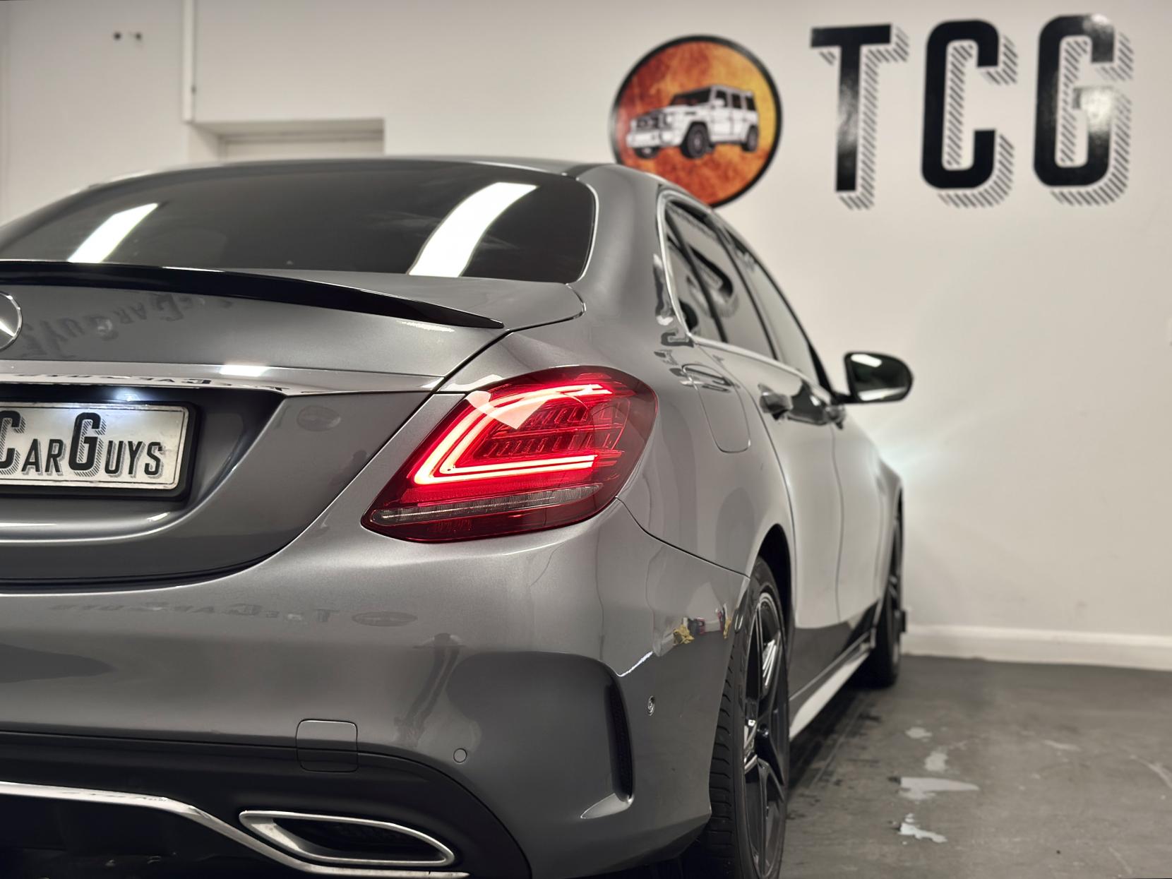 Mercedes-Benz C Class 2.0 C300d AMG Line Edition (Premium) Saloon 4dr Diesel G-Tronic+ Euro 6 (s/s) (245 ps)