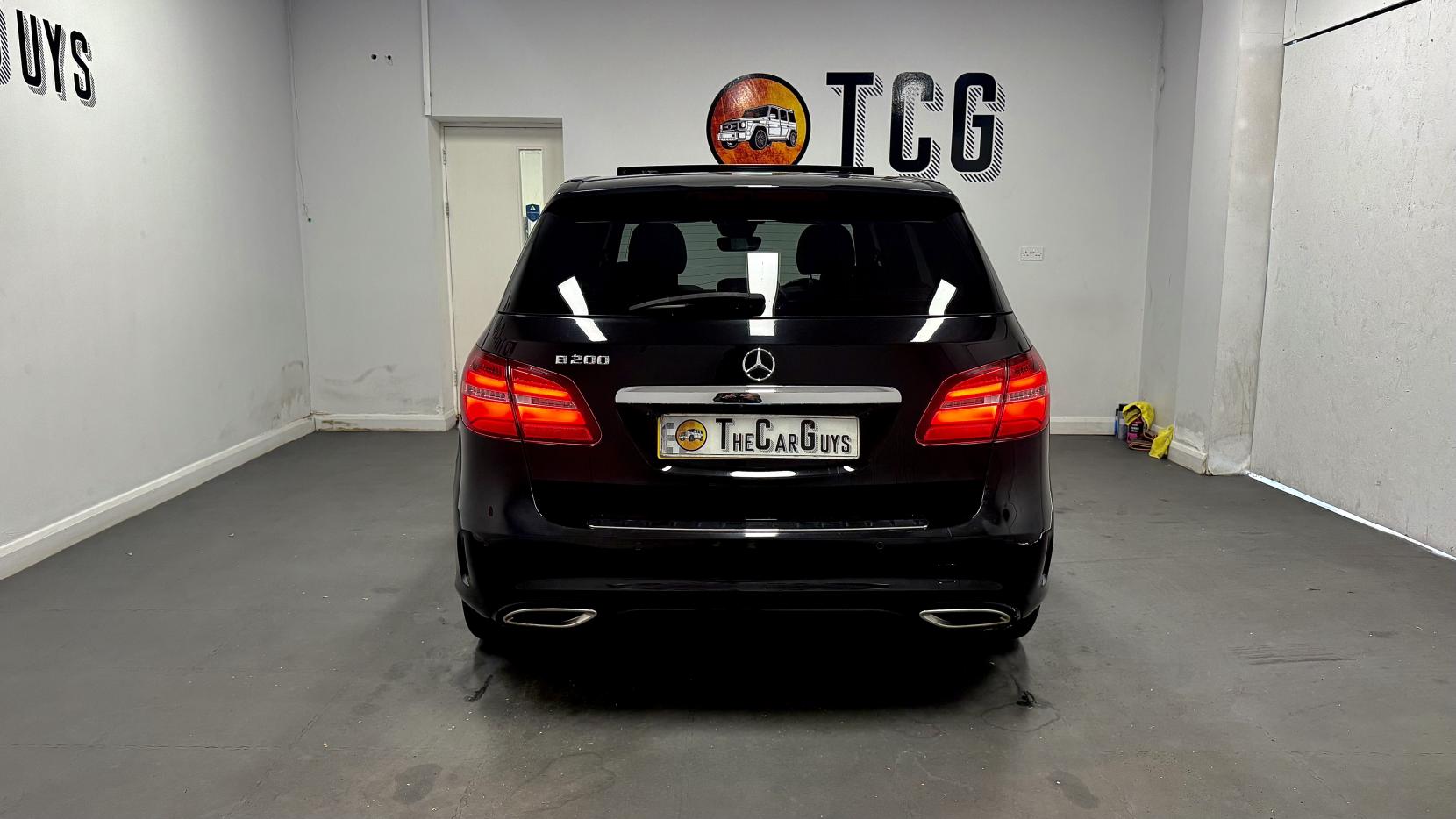 Mercedes-Benz B Class 2.1 B200d AMG Line (Premium Plus) MPV 5dr Diesel 7G-DCT Euro 6 (s/s) (136 ps)