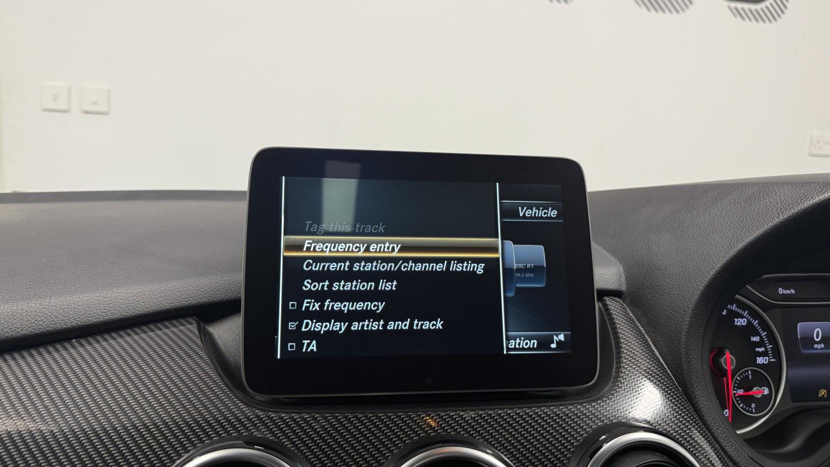 Mercedes-Benz B Class 2.1 B200d AMG Line (Premium Plus) MPV 5dr Diesel 7G-DCT Euro 6 (s/s) (136 ps)