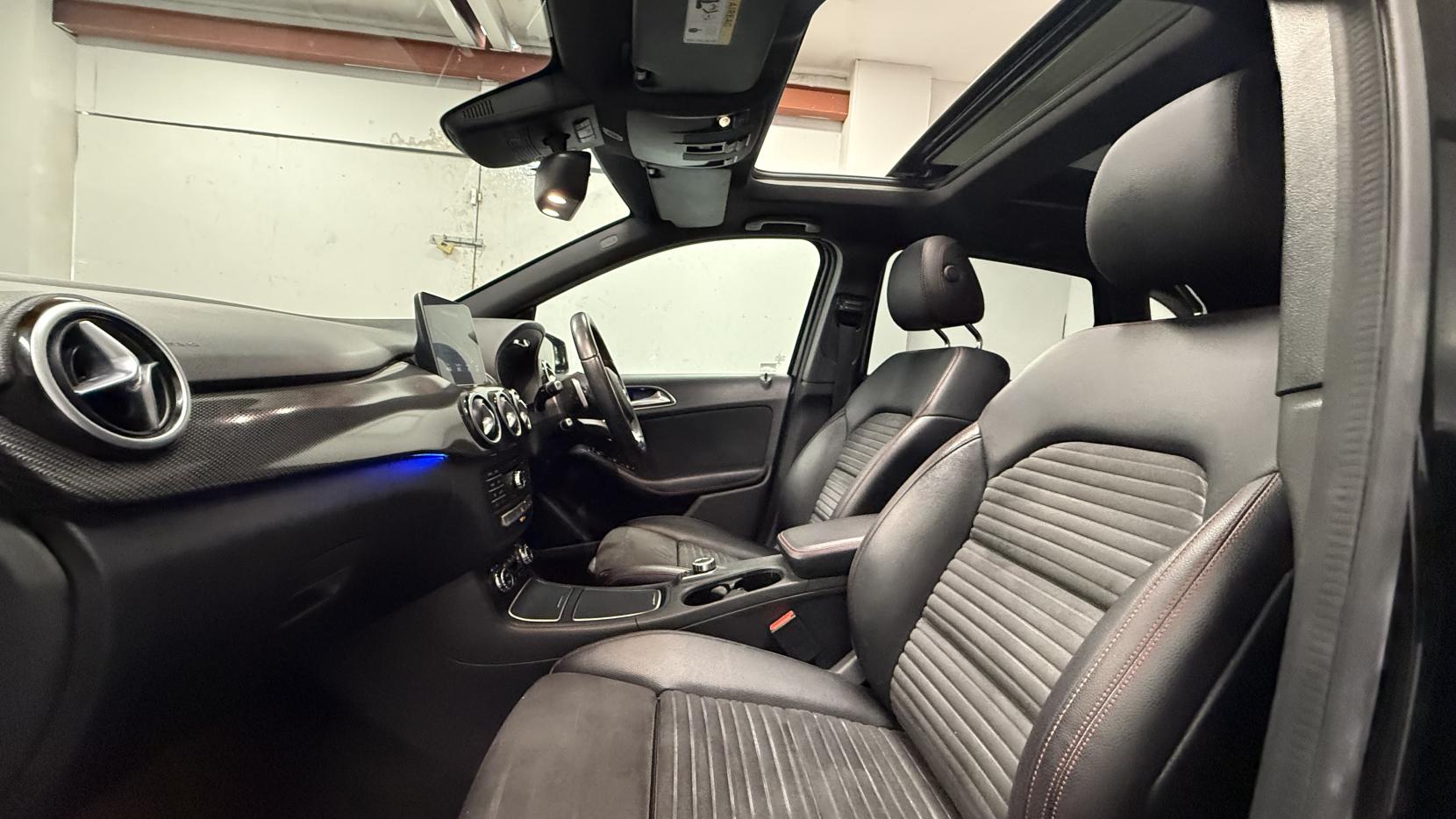 Mercedes-Benz B Class 2.1 B200d AMG Line (Premium Plus) MPV 5dr Diesel 7G-DCT Euro 6 (s/s) (136 ps)