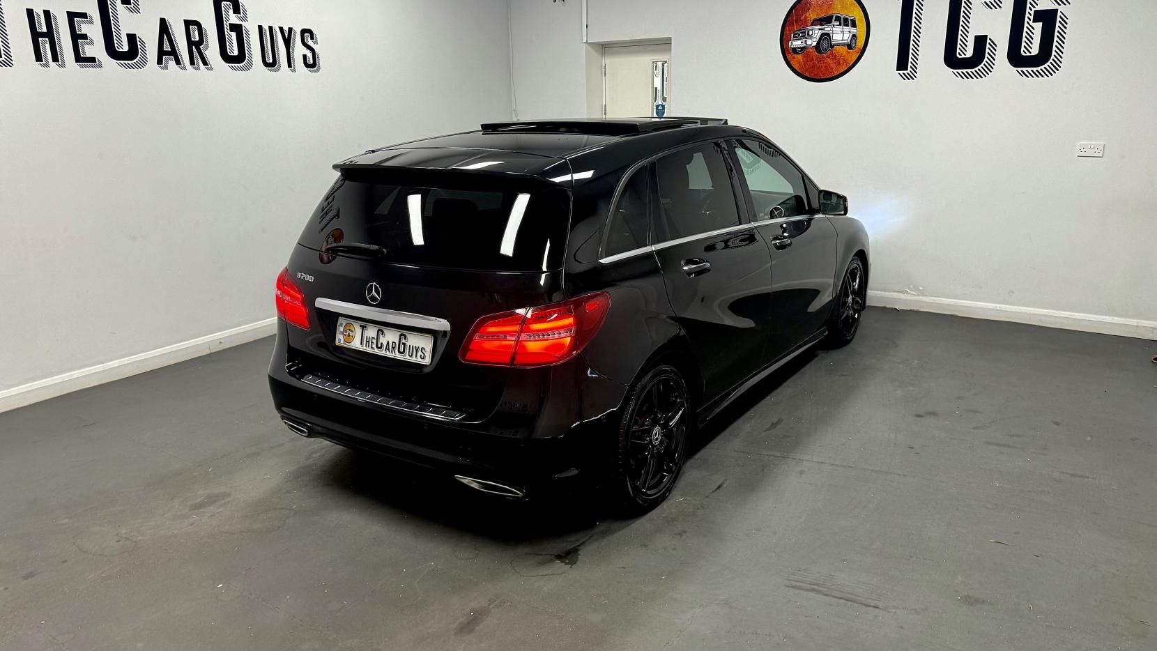 Mercedes-Benz B Class 2.1 B200d AMG Line (Premium Plus) MPV 5dr Diesel 7G-DCT Euro 6 (s/s) (136 ps)