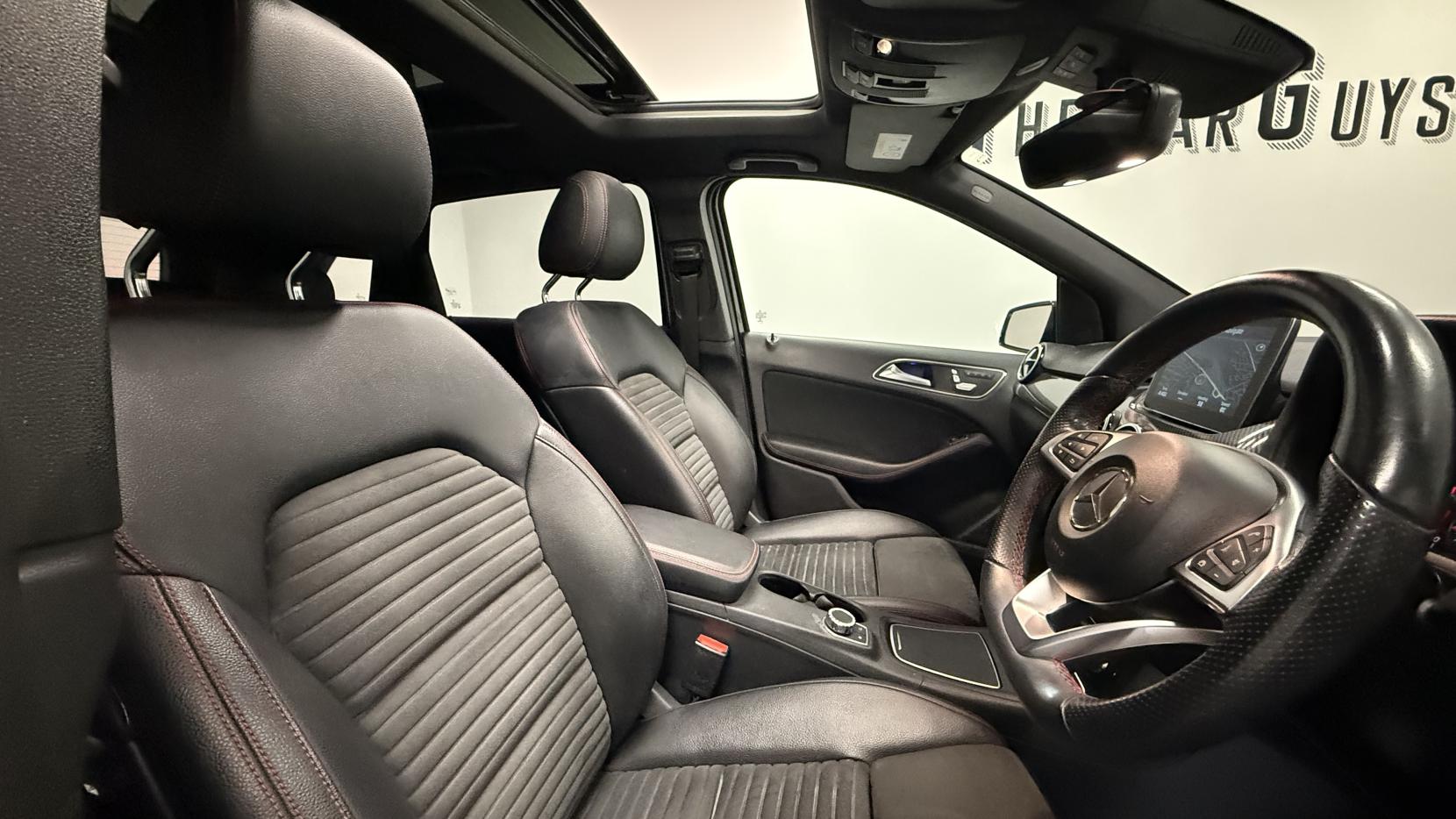 Mercedes-Benz B Class 2.1 B200d AMG Line (Premium Plus) MPV 5dr Diesel 7G-DCT Euro 6 (s/s) (136 ps)