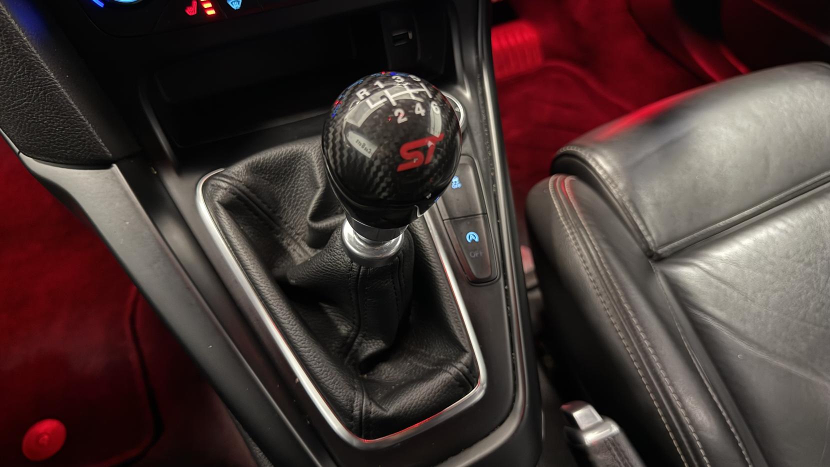 Ford Focus 2.0T EcoBoost ST-3 Hatchback 5dr Petrol Manual Euro 6 (s/s) (250 ps)