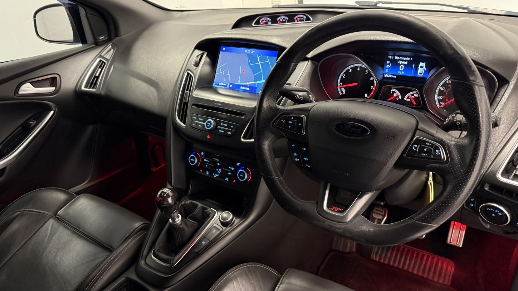 Ford Focus 2.0T EcoBoost ST-3 Hatchback 5dr Petrol Manual Euro 6 (s/s) (250 ps)