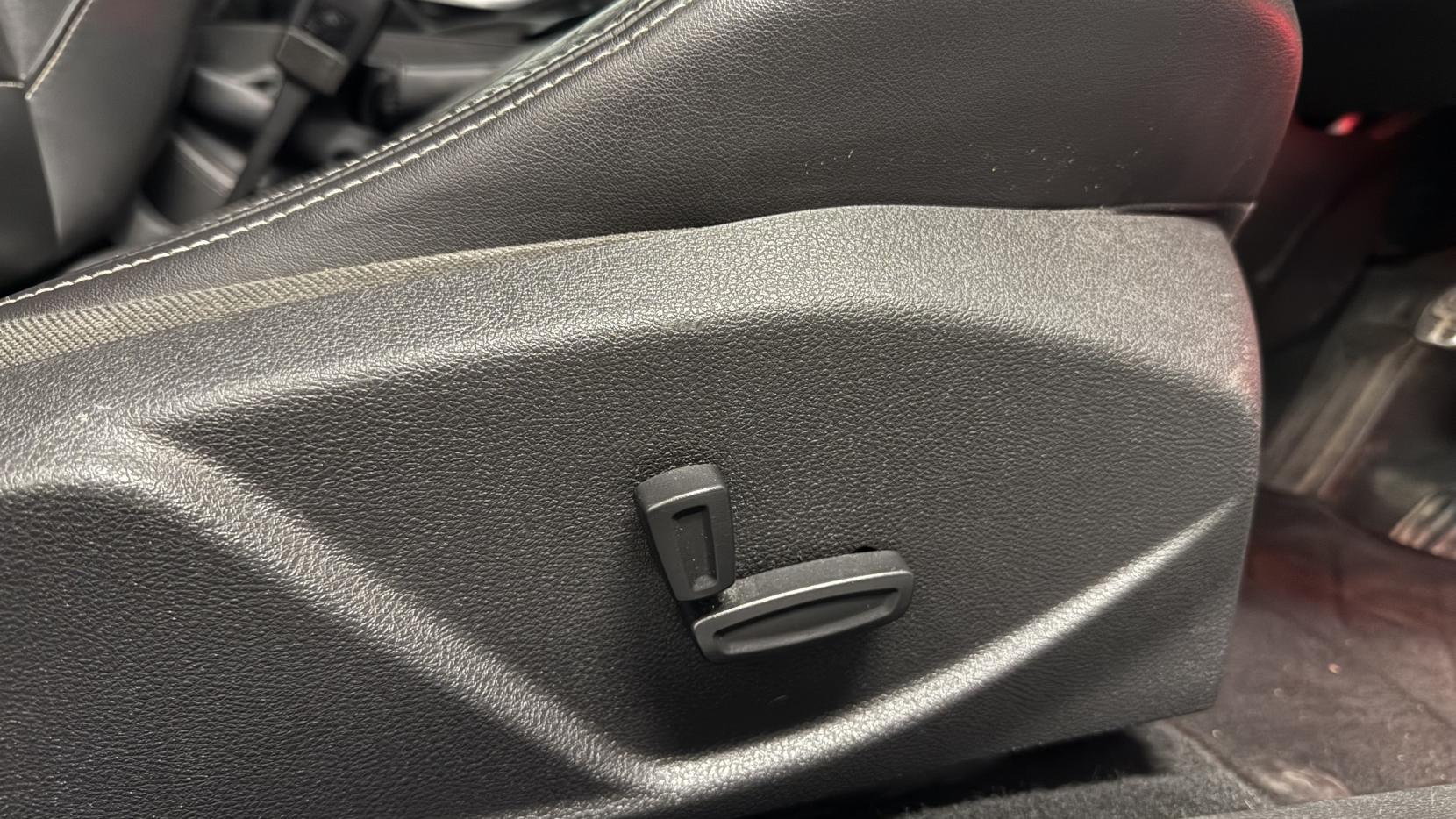 Ford Focus 2.0T EcoBoost ST-3 Hatchback 5dr Petrol Manual Euro 6 (s/s) (250 ps)