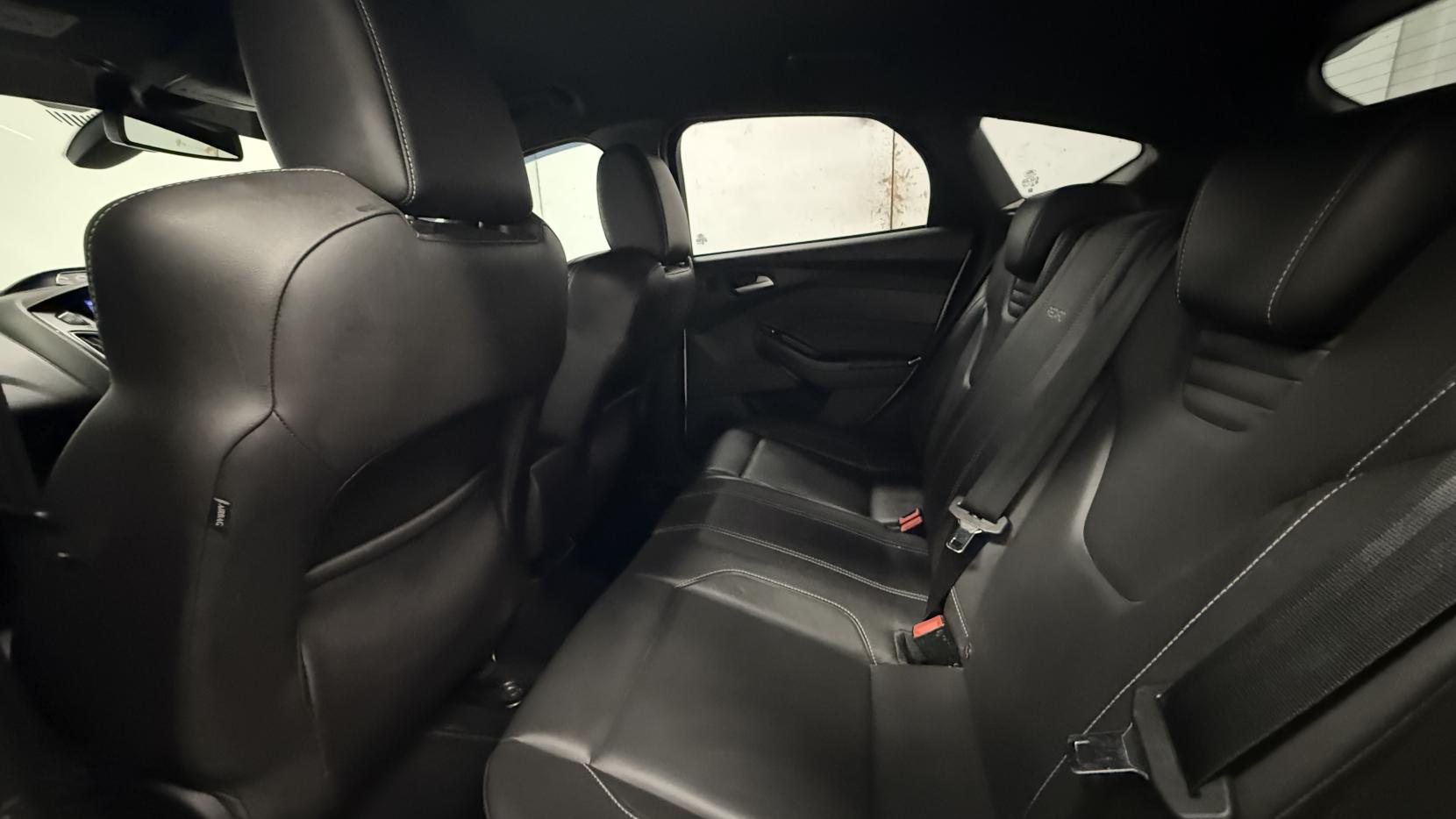 Ford Focus 2.0T EcoBoost ST-3 Hatchback 5dr Petrol Manual Euro 6 (s/s) (250 ps)