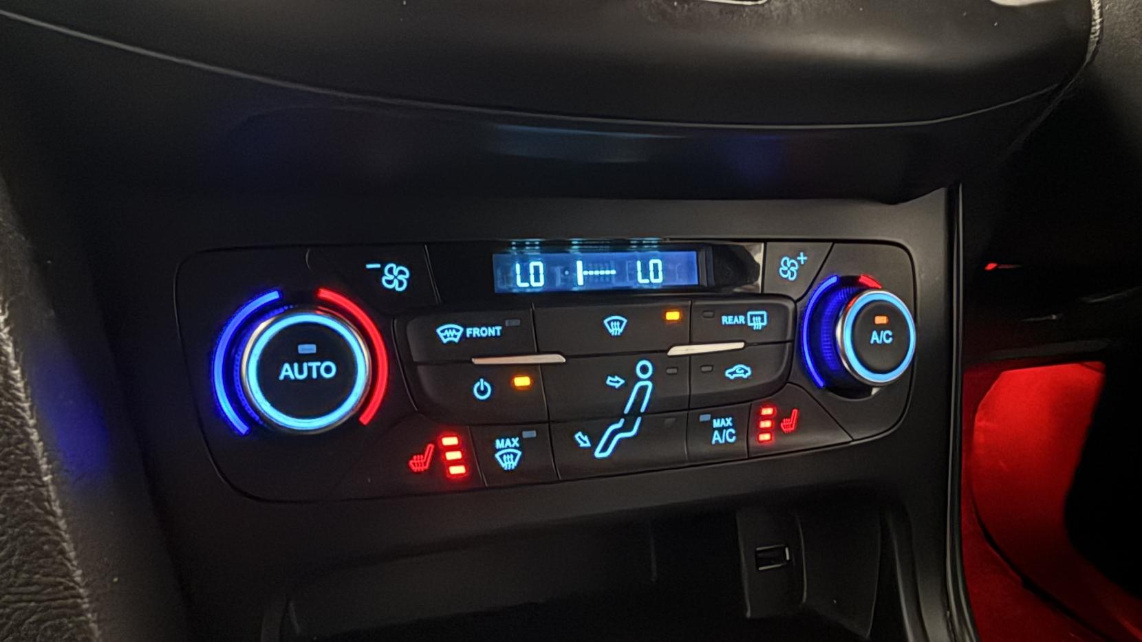 Ford Focus 2.0T EcoBoost ST-3 Hatchback 5dr Petrol Manual Euro 6 (s/s) (250 ps)