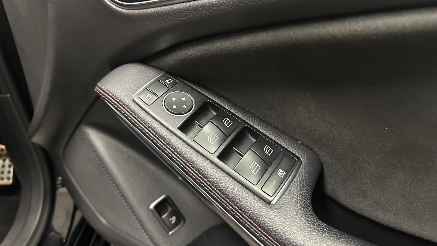 Mercedes-Benz CLA 1.6 CLA180 AMG Line Coupe 4dr Petrol 7G-DCT Euro 6 (s/s) (122 ps)