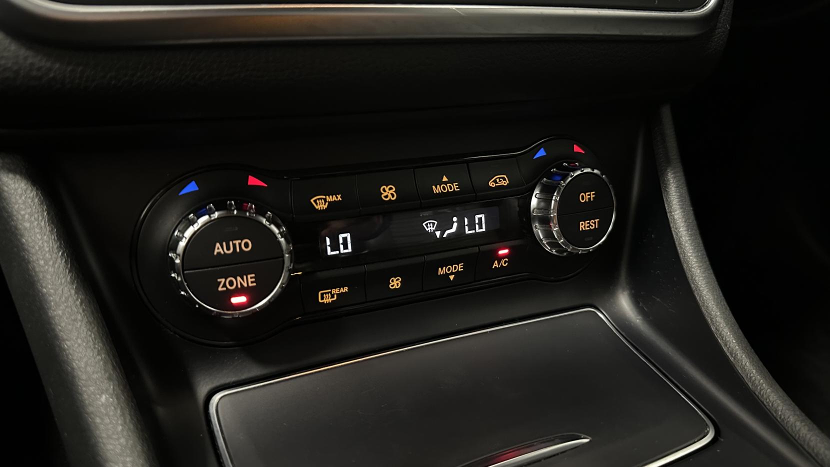 Mercedes-Benz CLA 1.6 CLA180 AMG Line Coupe 4dr Petrol 7G-DCT Euro 6 (s/s) (122 ps)