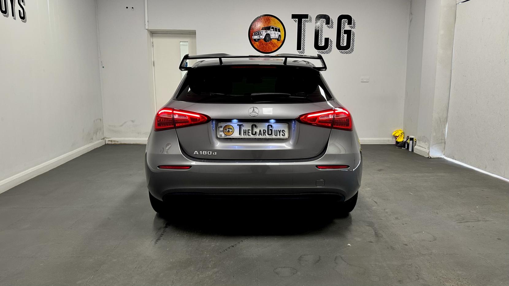 Mercedes-Benz A Class 1.5 A180d SE Hatchback 5dr Diesel 7G-DCT Euro 6 (s/s) (116 ps)