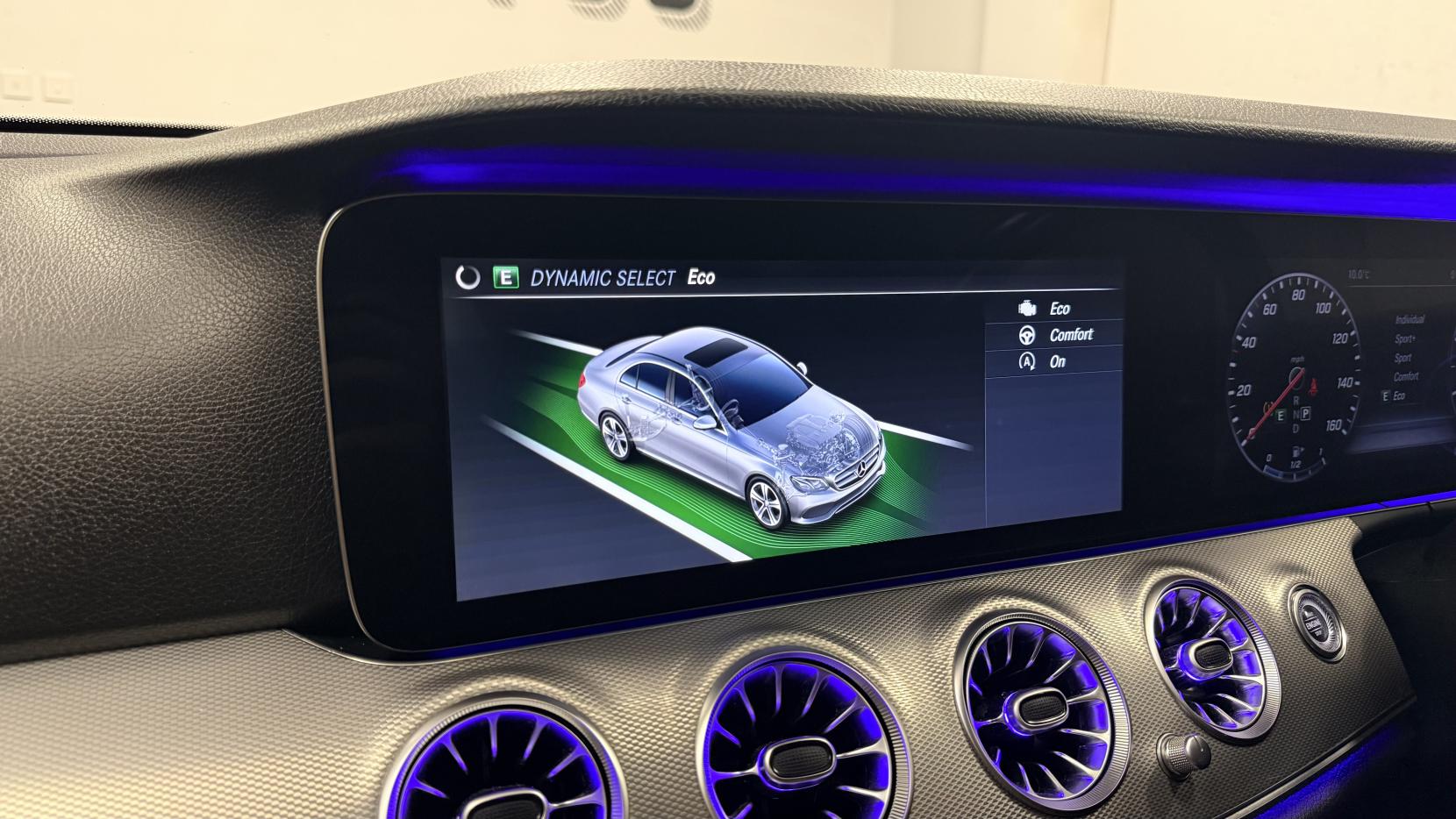 Mercedes-Benz E Class 2.0 E220d SE Saloon 4dr Diesel G-Tronic+ Euro 6 (s/s) (194 ps)