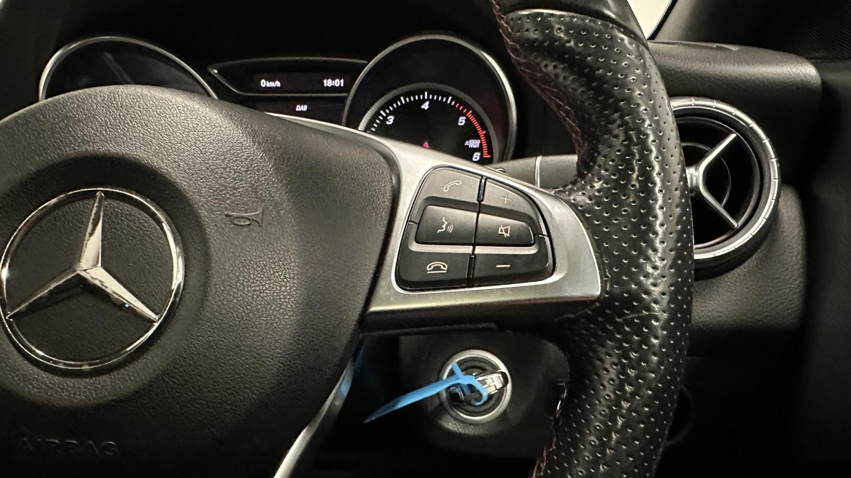 Mercedes-Benz CLA 2.1 CLA220d AMG Line Coupe 4dr Diesel 7G-DCT Euro 6 (s/s) (177 ps)