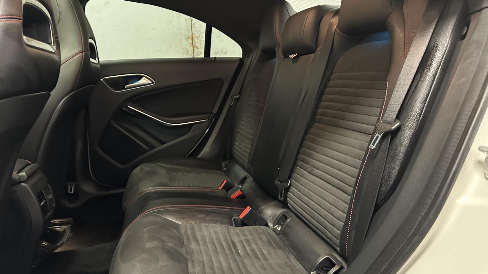 Mercedes-Benz CLA 2.1 CLA220d AMG Line Coupe 4dr Diesel 7G-DCT Euro 6 (s/s) (177 ps)