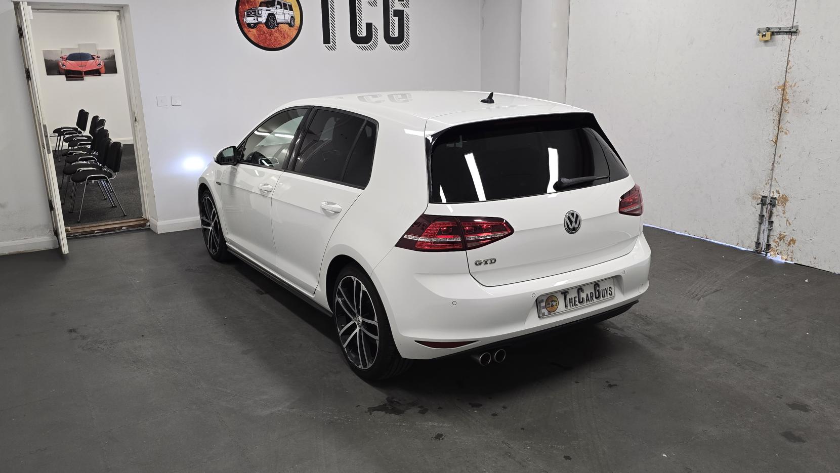 Volkswagen Golf 2.0 TDI BlueMotion Tech GTD Hatchback 5dr Diesel Manual Euro 6 (s/s) (184 ps)