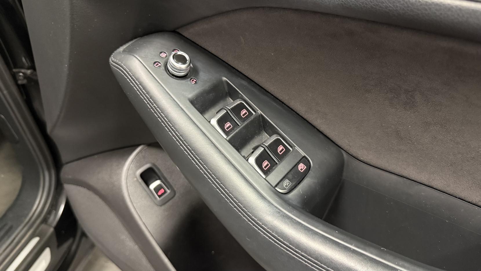 Audi Q5 2.0 TDI S line Plus SUV 5dr Diesel S Tronic quattro Euro 6 (s/s) (190 ps)