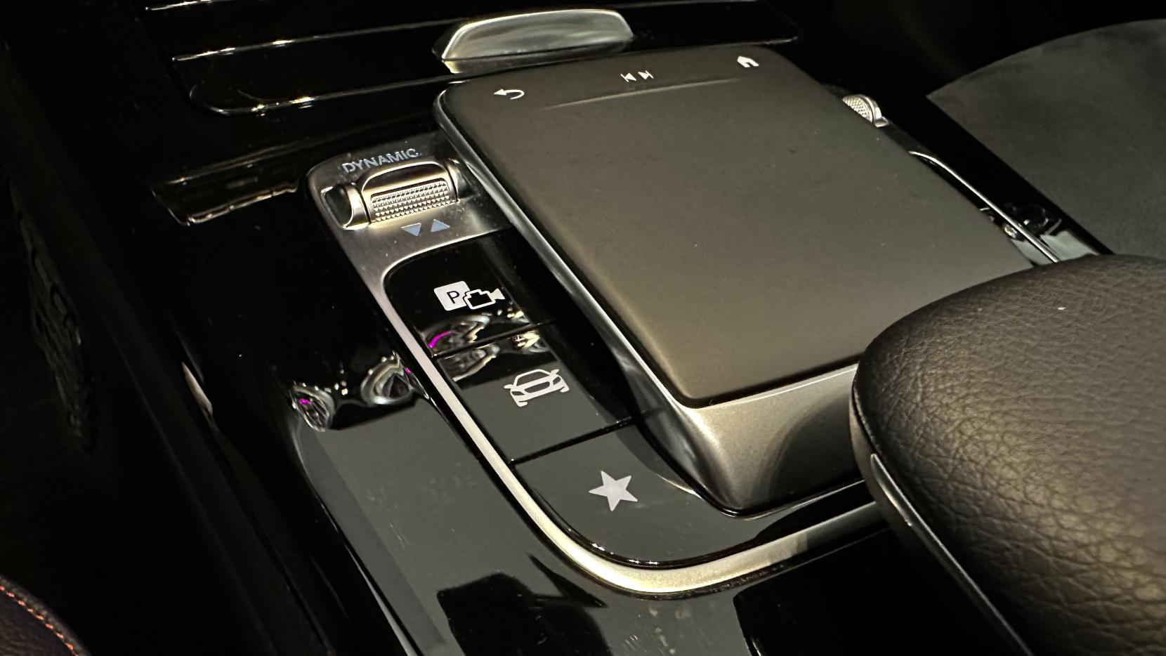 Mercedes-Benz A Class 2.0 A250 AMG Line (Premium Plus) Hatchback 5dr Petrol 7G-DCT Euro 6 (s/s) (224 ps)