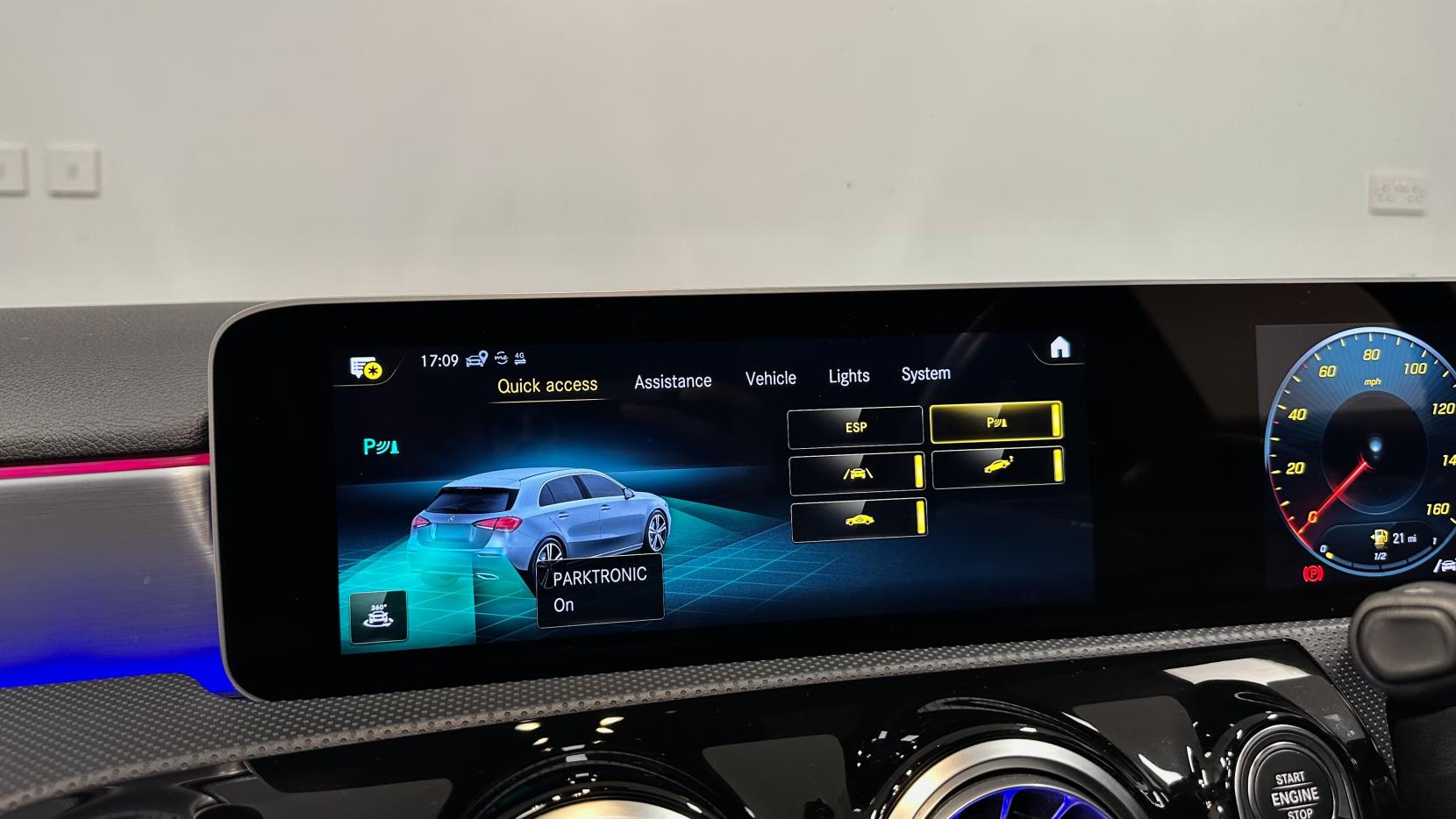 Mercedes-Benz A Class 2.0 A250 AMG Line (Premium Plus) Hatchback 5dr Petrol 7G-DCT Euro 6 (s/s) (224 ps)