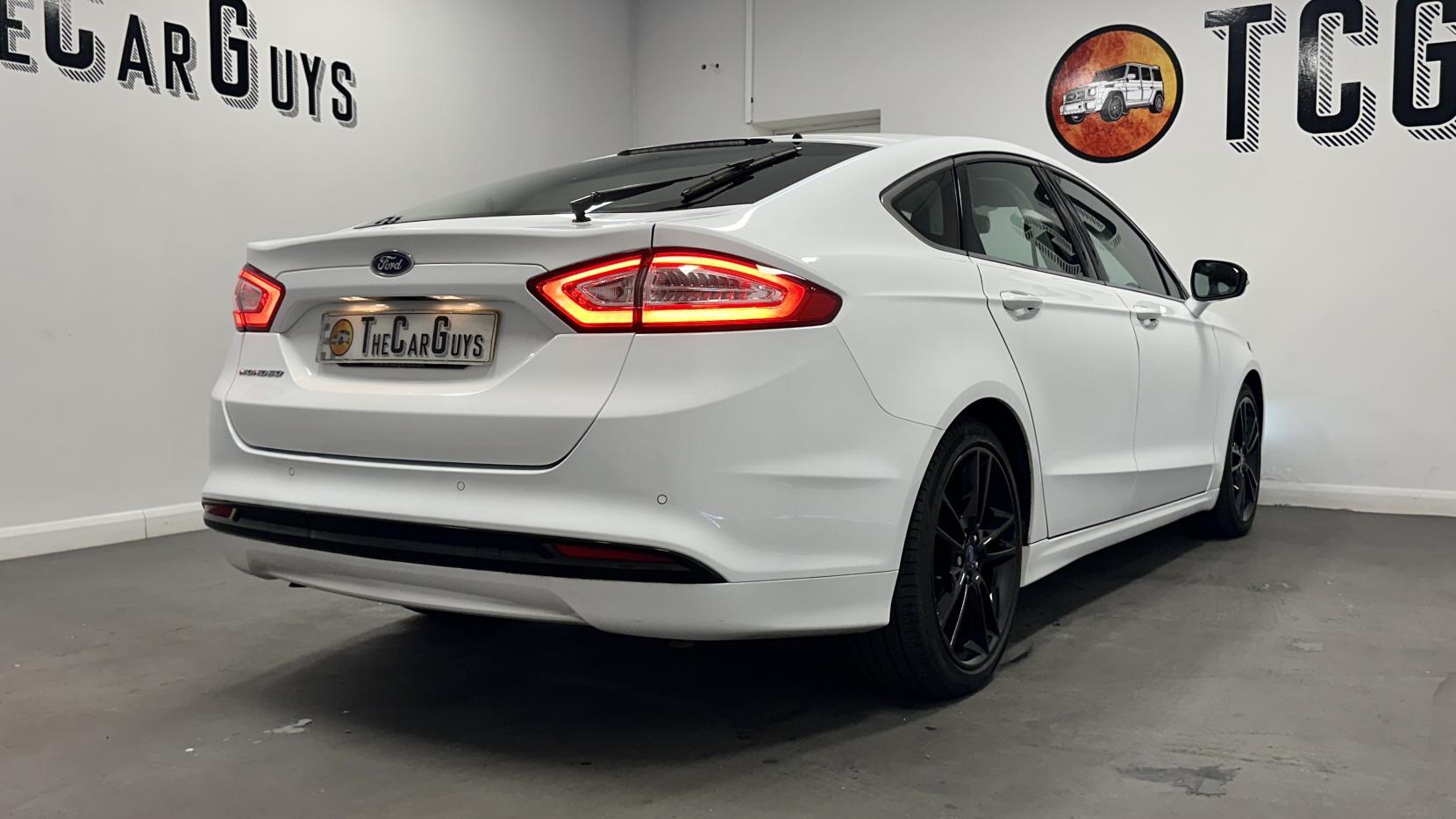 Ford Mondeo 2.0 TDCi Titanium Hatchback 5dr Diesel Manual Euro 6 (s/s) (150 ps)