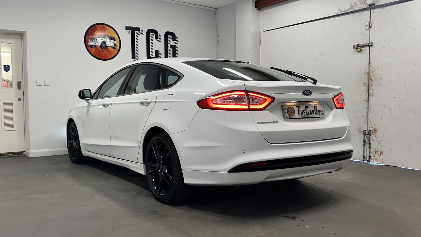 Ford Mondeo 2.0 TDCi Titanium Hatchback 5dr Diesel Manual Euro 6 (s/s) (150 ps)