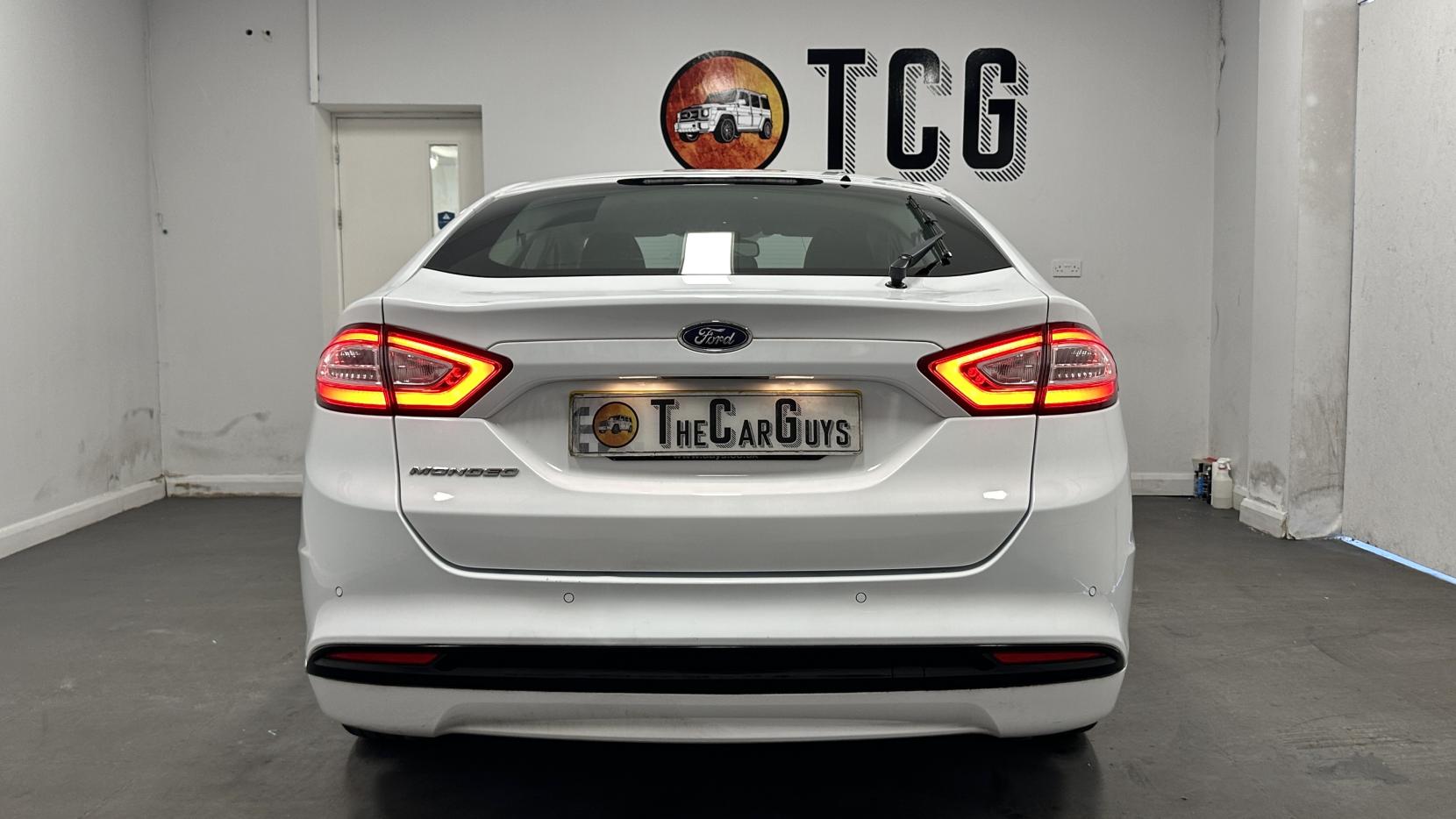 Ford Mondeo 2.0 TDCi Titanium Hatchback 5dr Diesel Manual Euro 6 (s/s) (150 ps)