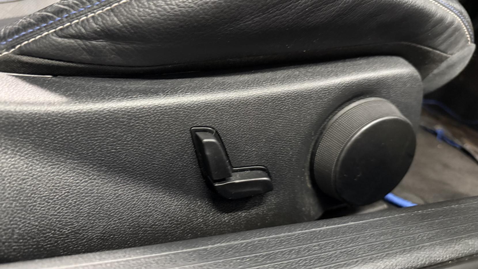 Mercedes-Benz E Class 2.1 E220d AMG Line Edition Coupe 2dr Diesel G-Tronic+ Euro 6 (s/s) (177 ps)