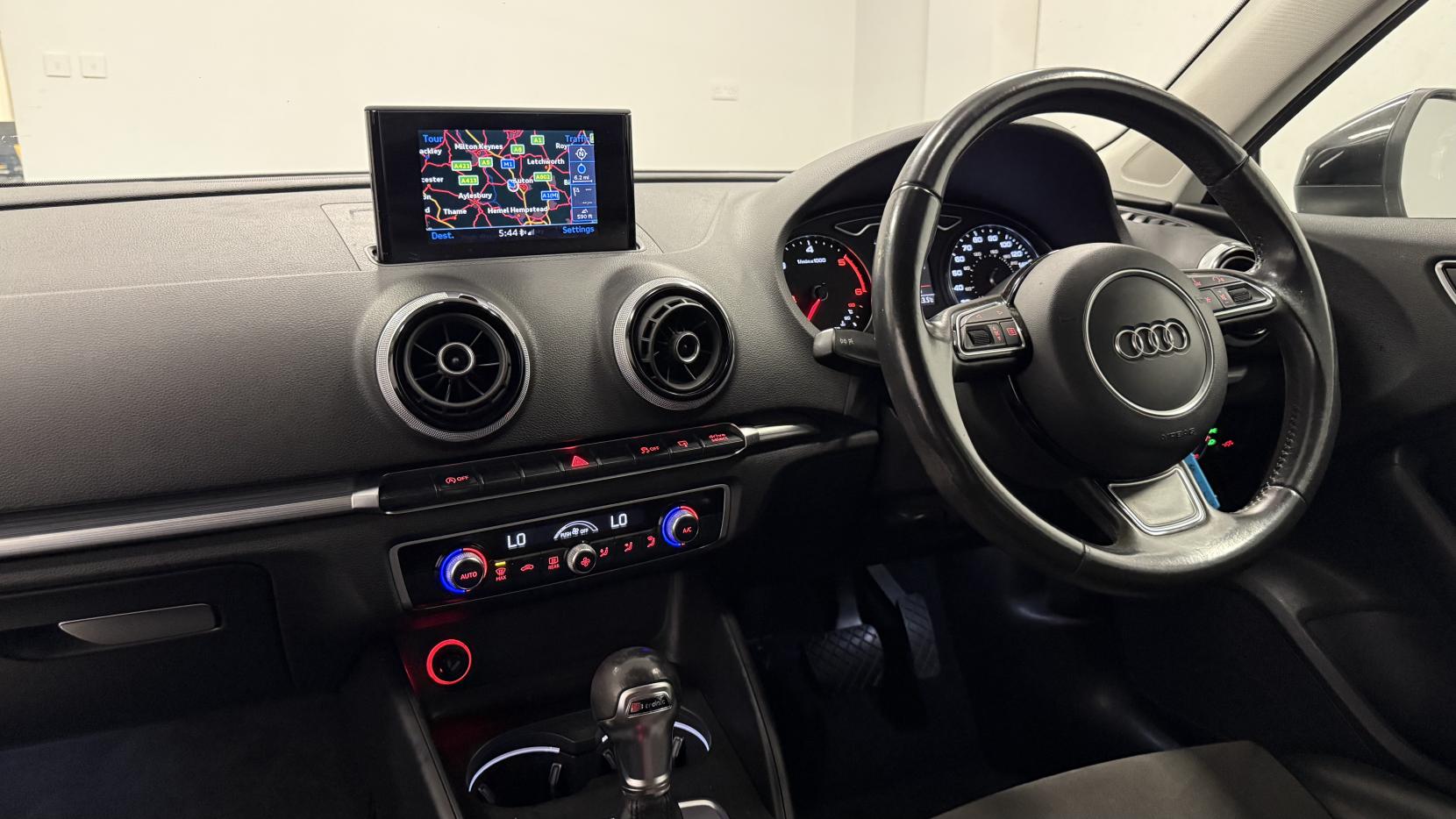 Audi A3 1.6 TDI Sport Hatchback 3dr Diesel S Tronic Euro 6 (s/s) (110 ps)