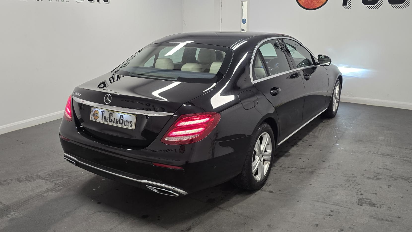 Mercedes-Benz E Class 2.0 E200d SE Saloon 4dr Diesel G-Tronic+ Euro 6 (s/s) (150 ps)