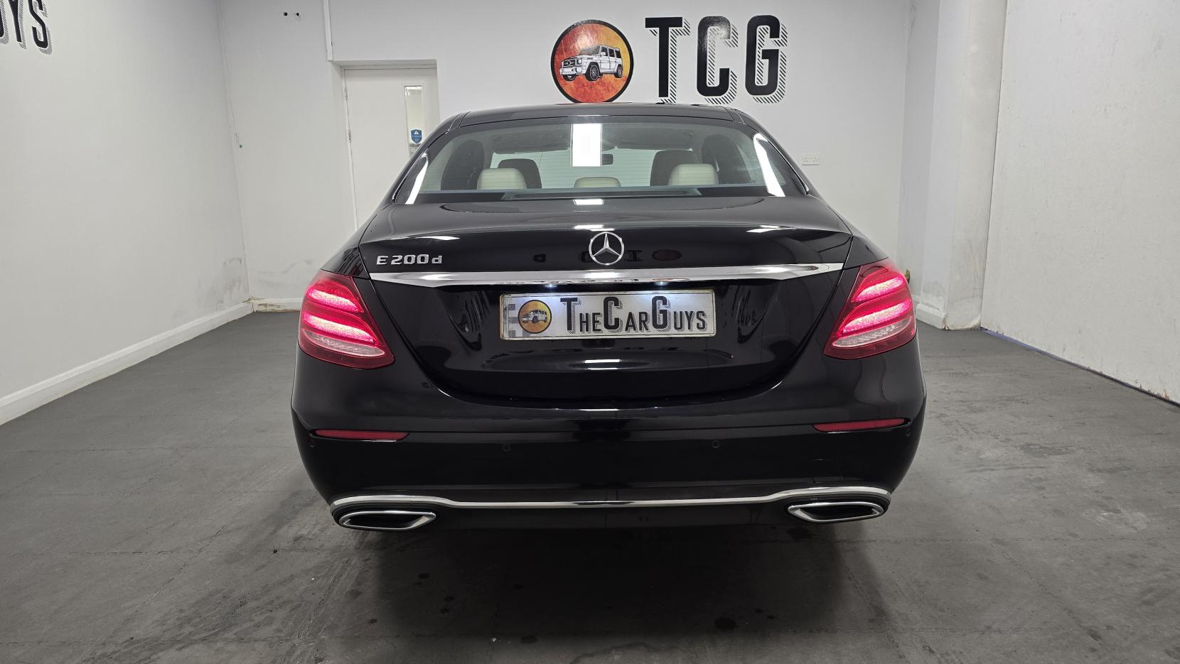 Mercedes-Benz E Class 2.0 E200d SE Saloon 4dr Diesel G-Tronic+ Euro 6 (s/s) (150 ps)