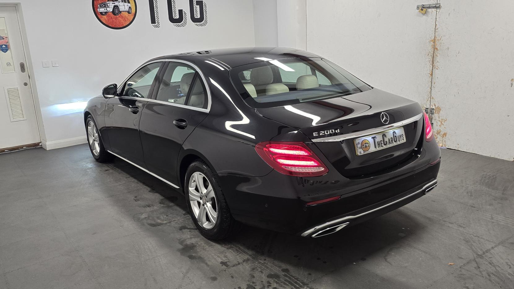 Mercedes-Benz E Class 2.0 E200d SE Saloon 4dr Diesel G-Tronic+ Euro 6 (s/s) (150 ps)