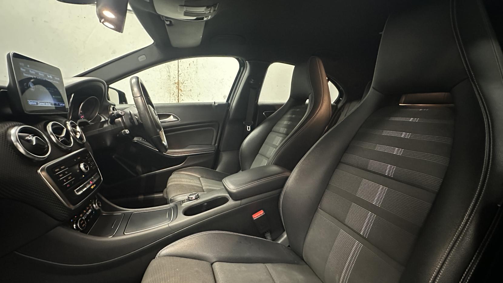 Mercedes-Benz A Class 1.6 A180 Sport Edition Hatchback 5dr Petrol 7G-DCT Euro 6 (s/s) (122 ps)