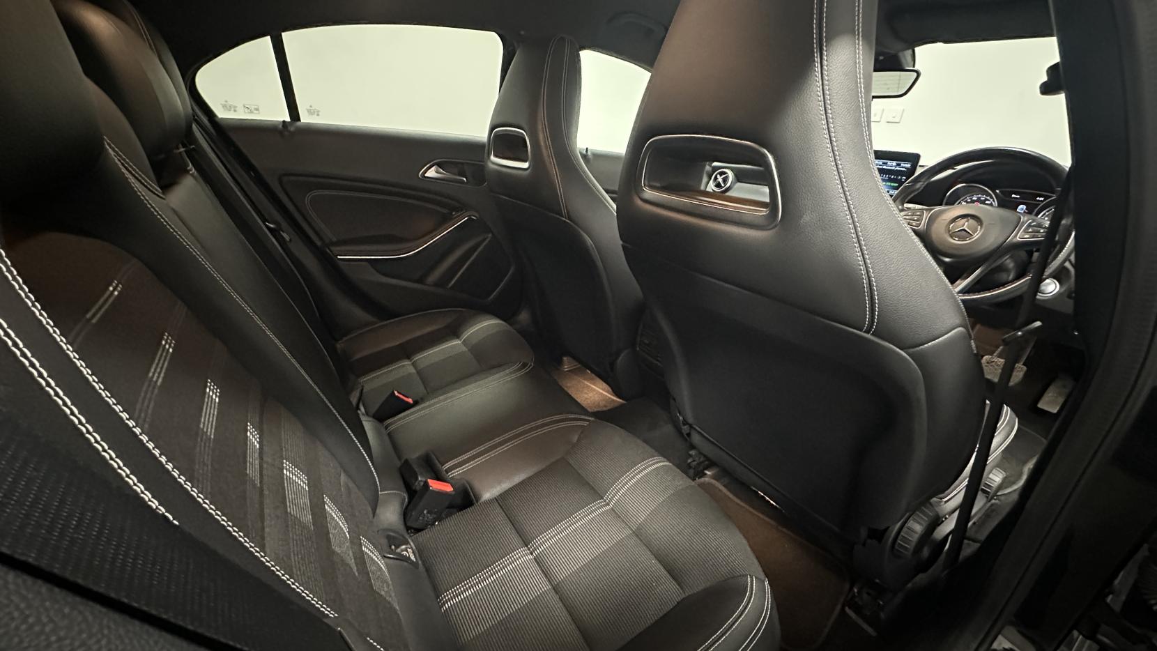 Mercedes-Benz A Class 1.6 A180 Sport Edition Hatchback 5dr Petrol 7G-DCT Euro 6 (s/s) (122 ps)